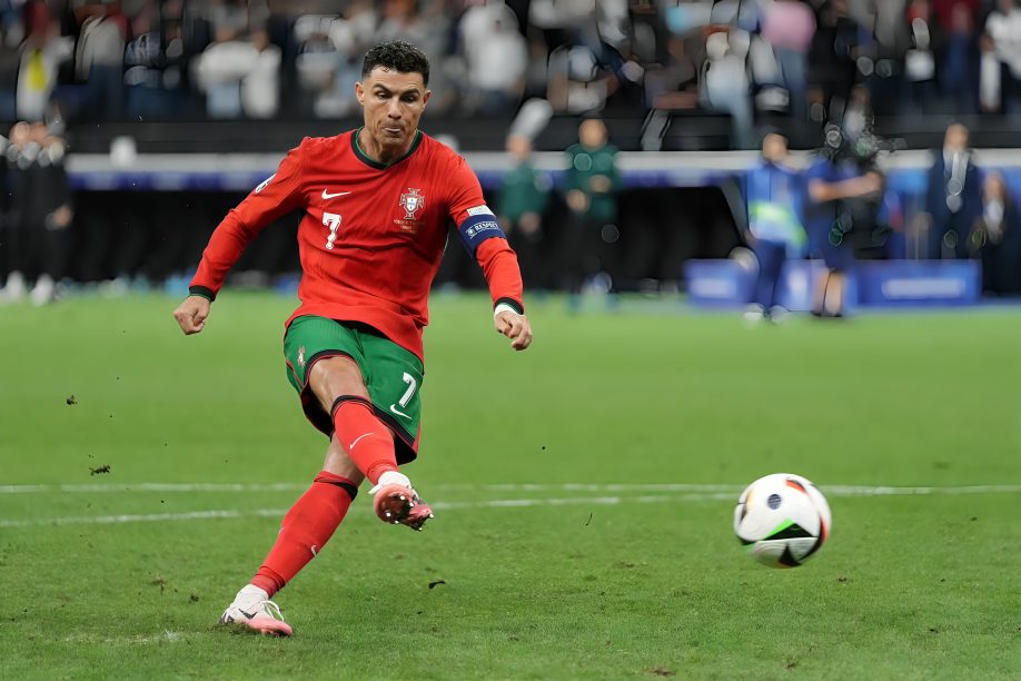 Pinakamayamang Manlalaro ng Football sa Mundo