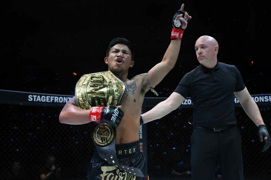 Pinakadakilang Aktibong Muay Thai Fighters