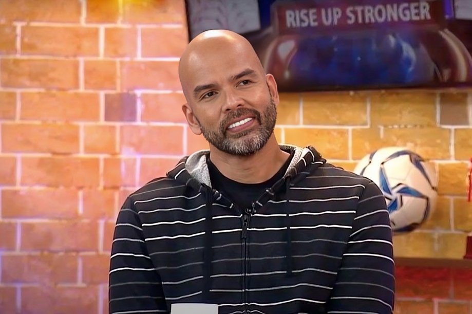 Pinakamagagaling na Manlalaro ng Basketbol sa Kasaysayan