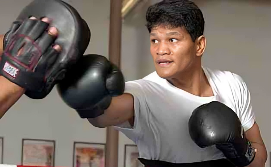 Filipino boxers na may pinakamaraming world title defenses