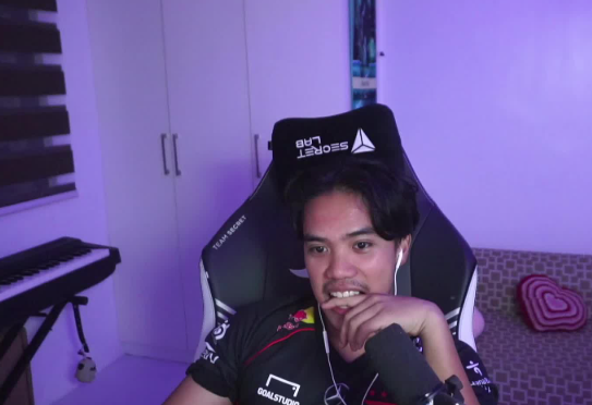 Filipino Streamers