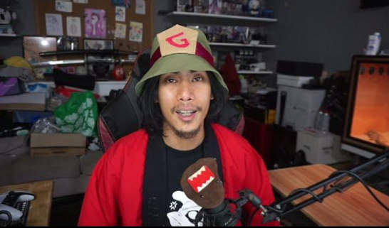 Filipino Streamers