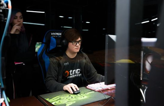 Dota2 Players by Prize Winnings