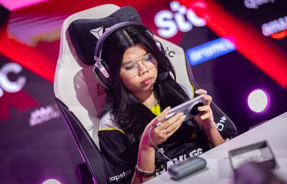 Filipino Female Esports Players by Earnings